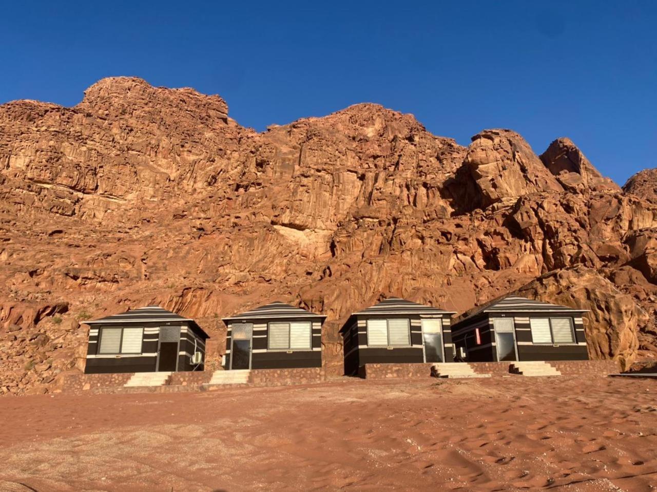 Desert Moon Camp Ram Vadisi Dış mekan fotoğraf