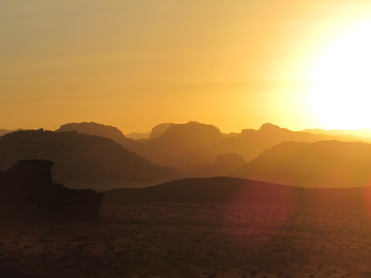 Desert Moon Camp Ram Vadisi Dış mekan fotoğraf