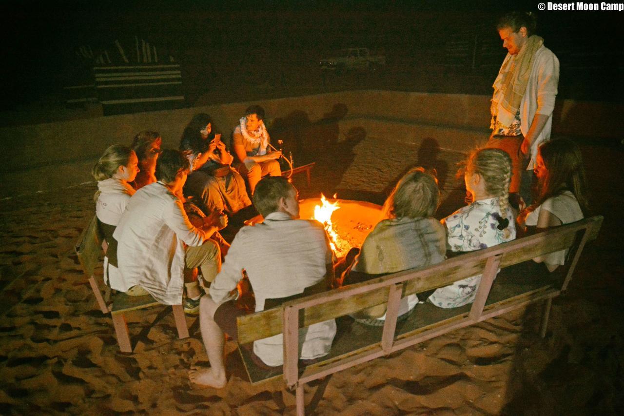 Desert Moon Camp Ram Vadisi Dış mekan fotoğraf